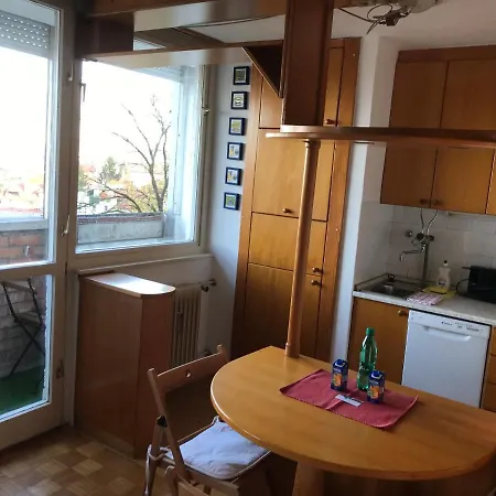 Bea Active Studio Near Center Tivoli Park